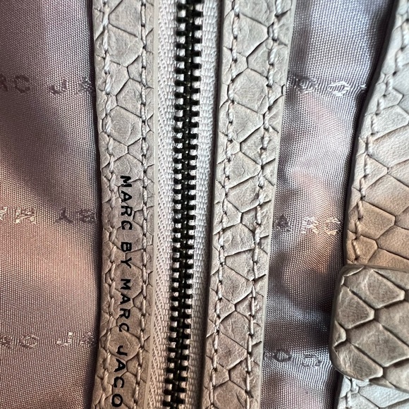MARC JACOBS Snake Stamped Werdie Top Handle Messenger Satchel Cow Leather Strap - Picture 7 of 14